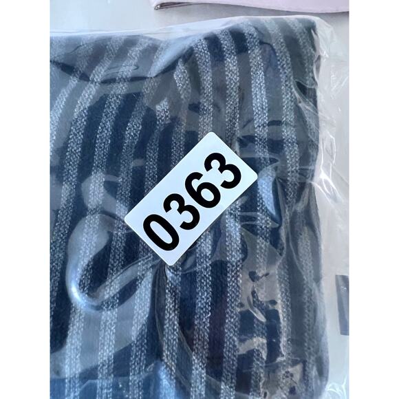 Eileen Fisher Tunic Top L Gray Black Stripe Knit Merino Wool Lightweight Sweater - Picture 9 of 9